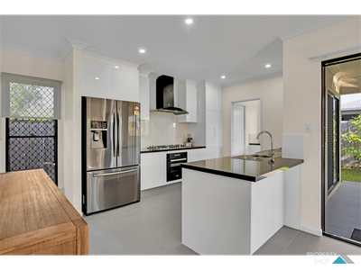 15 Homevale Ent, Mount Peter