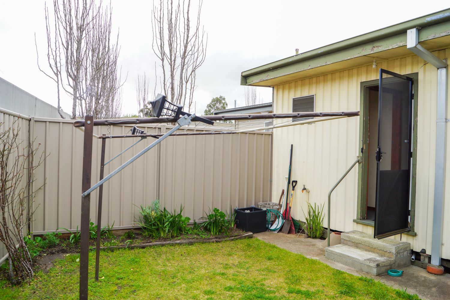 3 / 5 Smith Street, Horsham