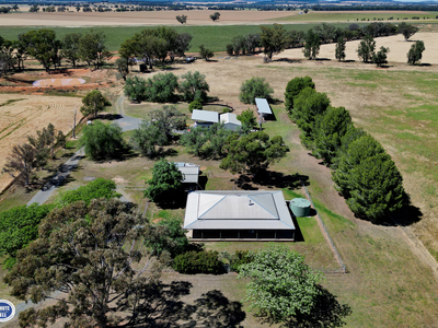 9889 Renshaw McGirr Way, Parkes