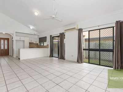 6 Oarsman Place, Douglas