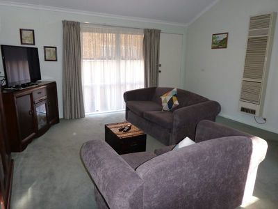 2 / 153 High Street, Seymour