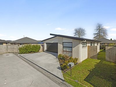 31 Benjamin Avenue, Rototuna North