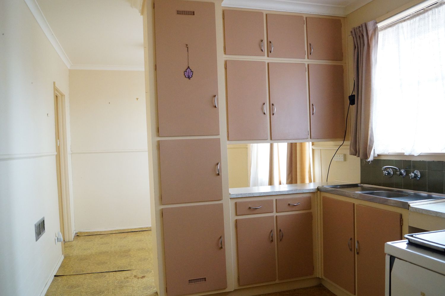 2 Bleakley Street, Horsham
