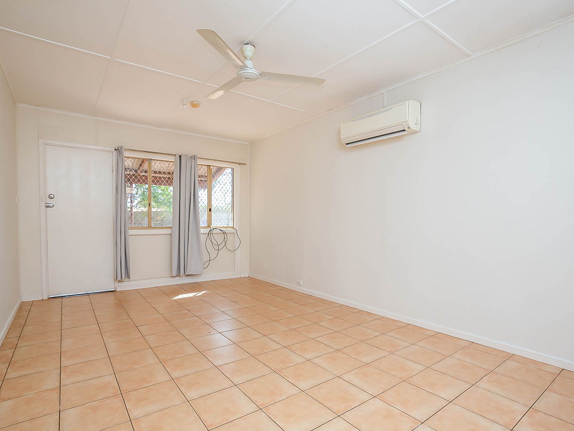 1 Corboys Place, South Hedland
