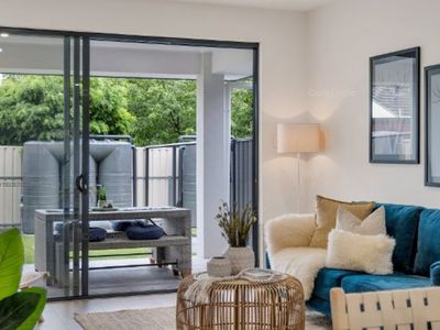 52B Forest Avenue, Newton