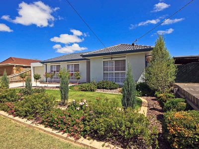 3 Whimbrel Court, Werribee