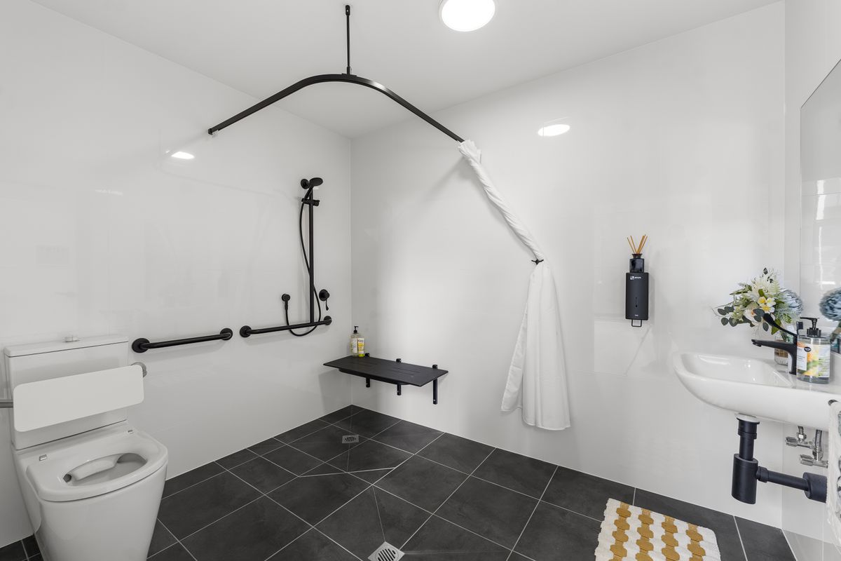 BASE - Unit 7 / 10 Think Road, Townsend