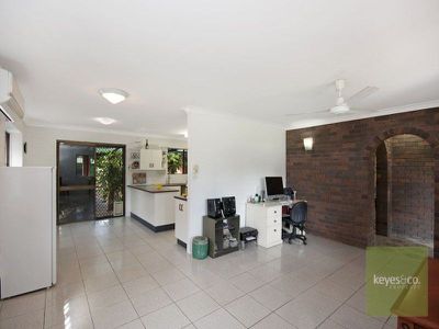 4 Serrano Crescent, Cranbrook