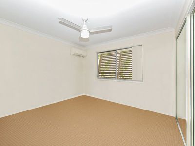 3 / 8 Eric Road, Holland Park