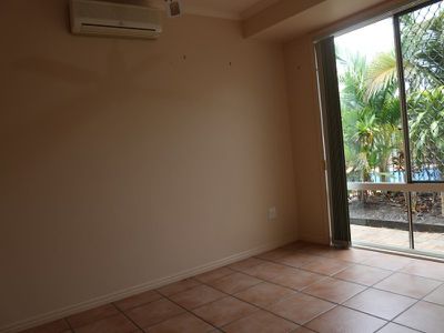 59 Ladbroke Crescent, Urangan