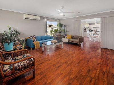 5 Chatham Close, Cranbourne East