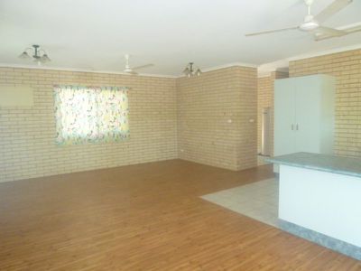 2 Armbrust Street, Cooktown