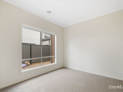 50 Daglish Way, Werribee