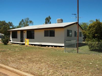 33 Pelican street, Longreach