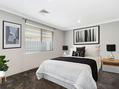 60 Bunker Crescent, Yanchep