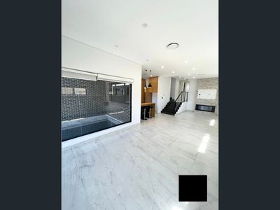 4 Kenelda Avenue, Guildford