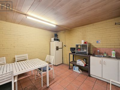 10 Howson Way, Bibra Lake