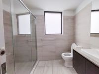 401 / 8 Hunt Street, Hamilton