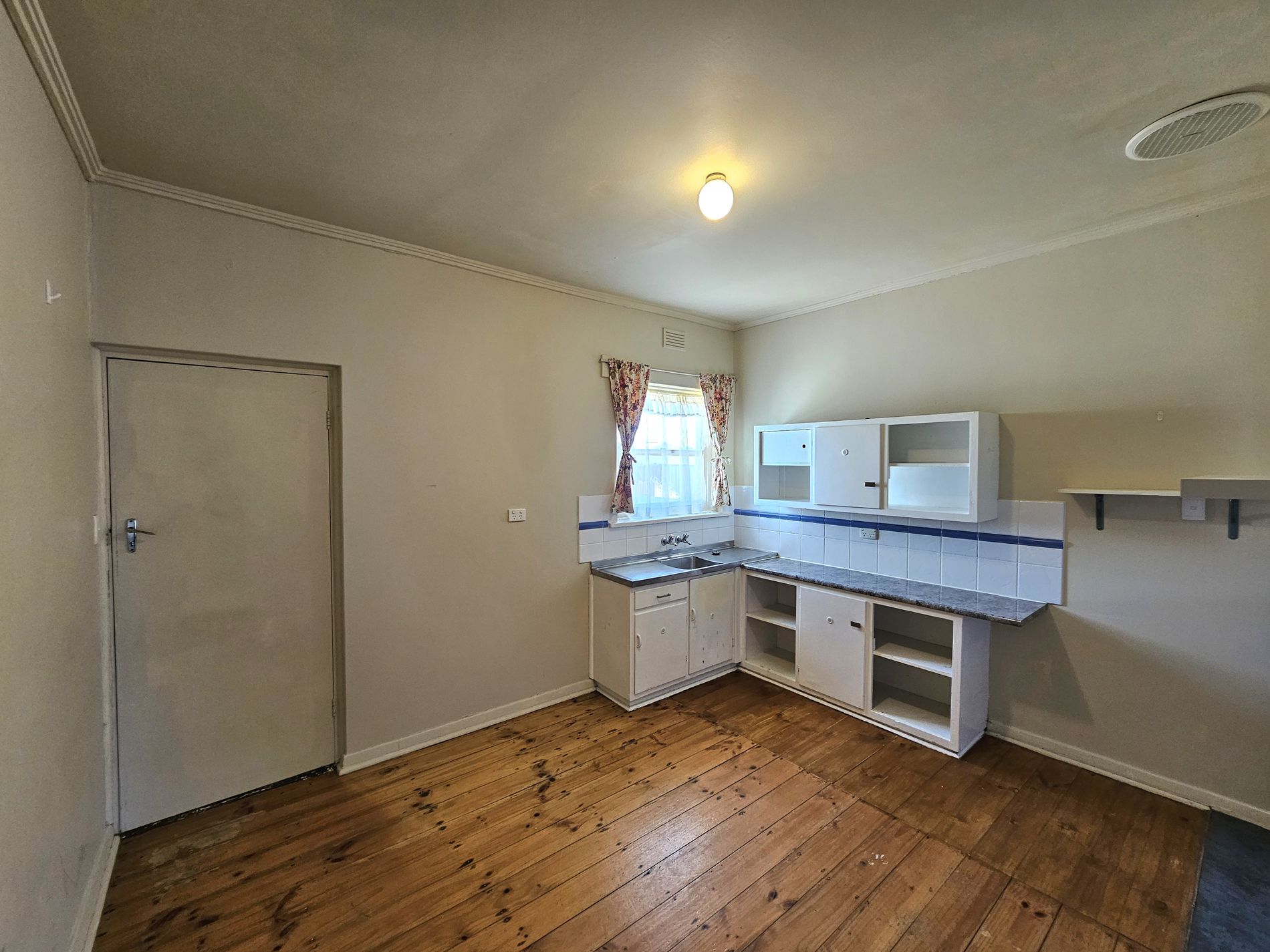 26 McCourt Street, Millicent