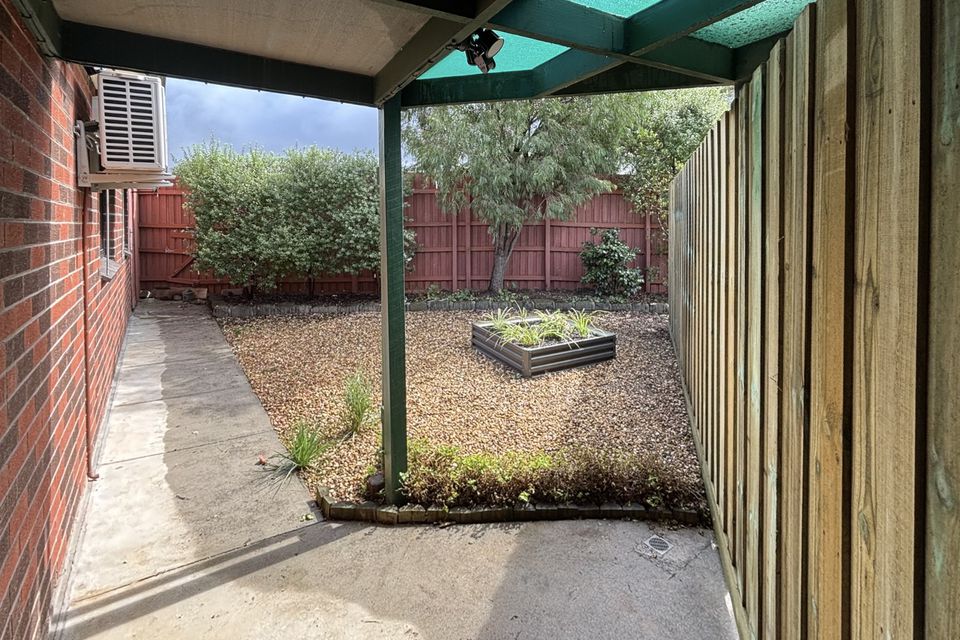 13b Elstree Court, Kealba