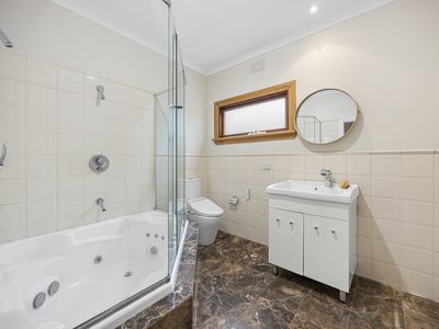 106 Barkers Road, Hawthorn