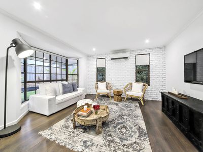 9 Baychester Place, Wakerley