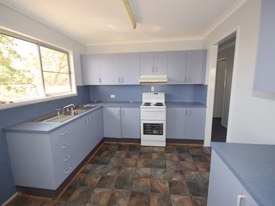 76 Eagle Street, Longreach