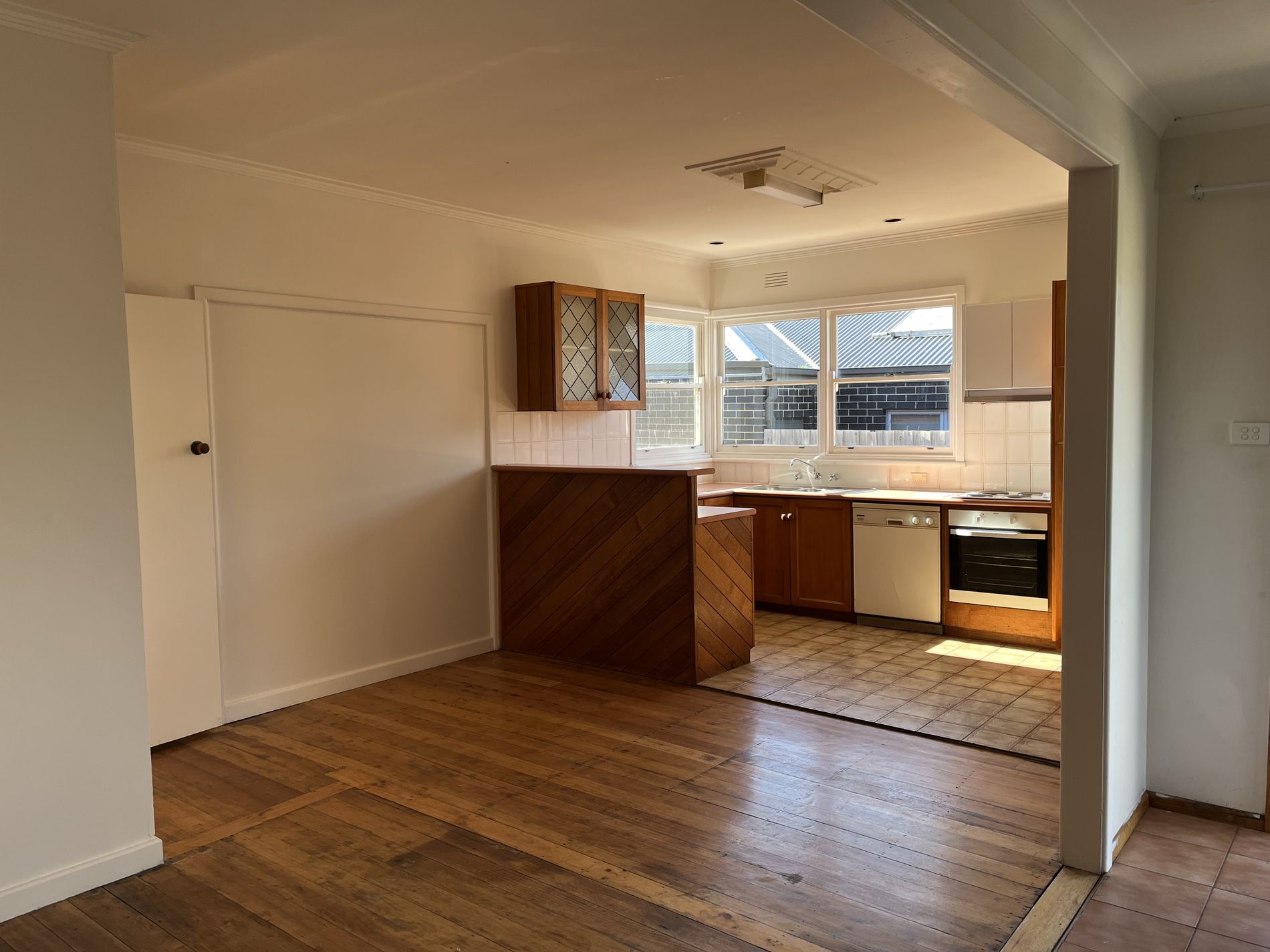 16A Carr Street, Belmont