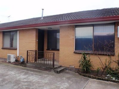 2 / 37A West Esplanade, St Albans