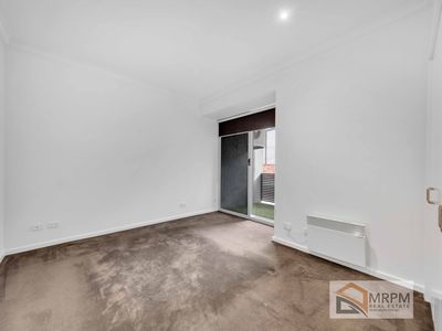 4 / 213 Buckley Street, Essendon