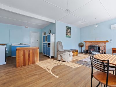 10 Honeysuckle Avenue, Sisters Beach