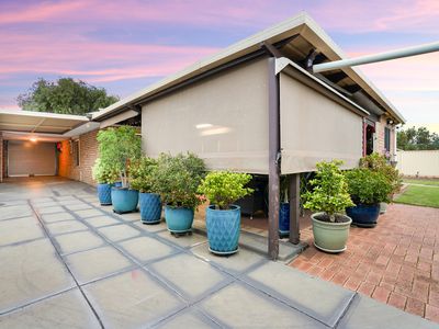 19 Conway Loop, Waikiki