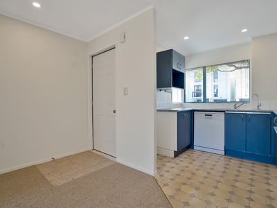 35 Stephen Avenue, Henderson