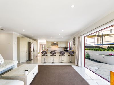 13 Onemana Way, Te Atatu Peninsula