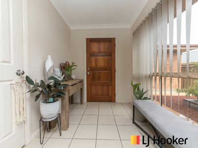 12 / 5 John Brass Place, Dubbo