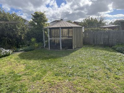8 Olney Avenue, Thomson