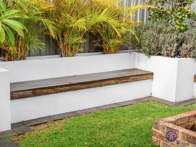 10 Alata Grove, Byford