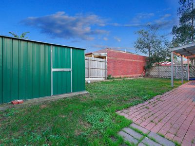 5 Kent Crt, Cranbourne North