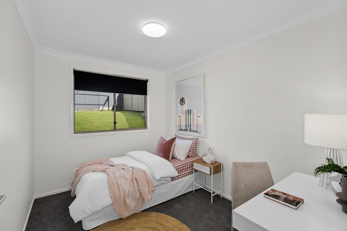 2 / 21 Sandpiper Place, Green Point