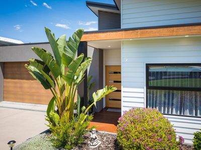 12A Elizabeth Parade, Tura Beach