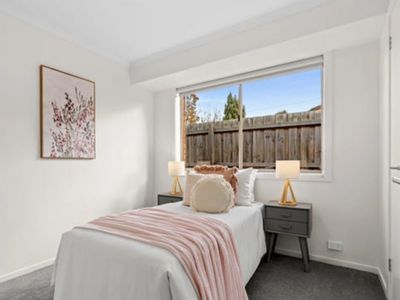 12 Sittella Court, Werribee
