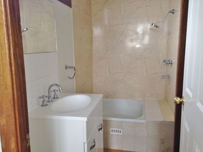 2 / 4 Commonwealth Avenue, Burrill Lake