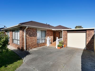 16 Tangemere Avenue, Tullamarine