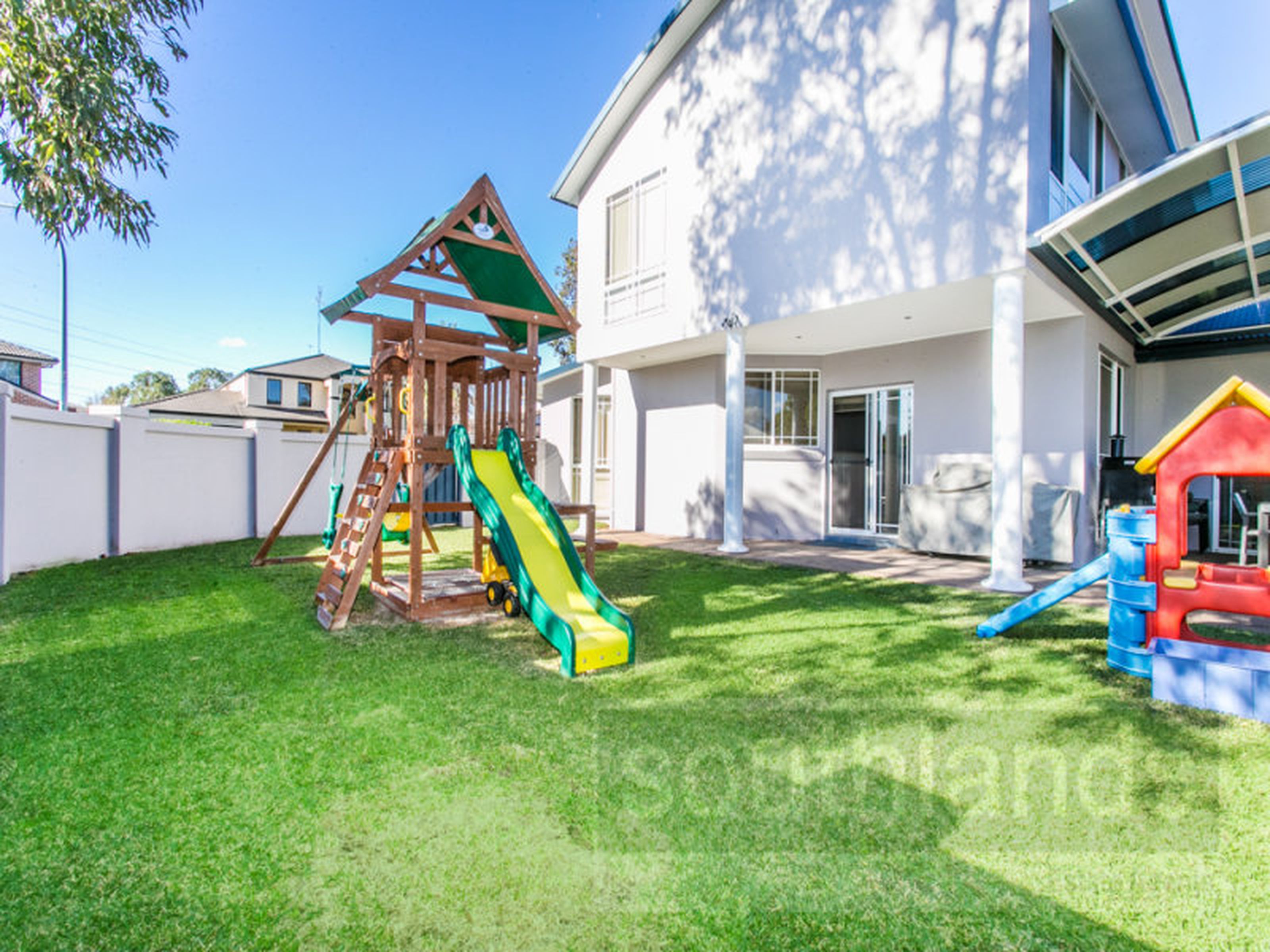 9 Torquay Tce, GLENMORE PARK