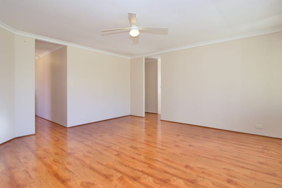 58 Oakwood Crescent, Waikiki