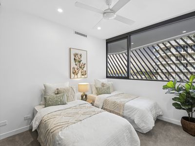 701 / 16 Musgrave Street, Coolangatta