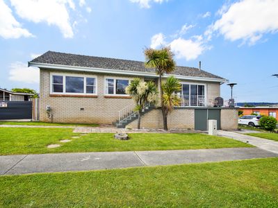 12 Helenwood Grove, Newnham
