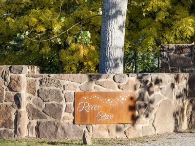 20 Piries-Goughs Bay Road, Piries