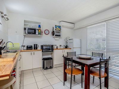 3 / 45 WATSON ESPLANADE, Surfers Paradise