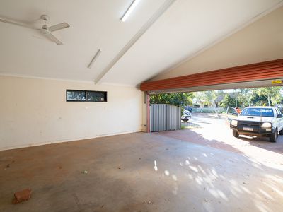 18D Somerset Crescent, South Hedland
